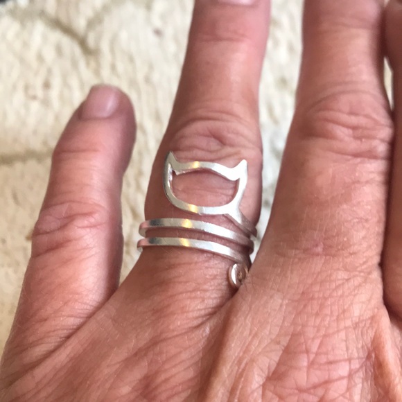NWOT! Adjustable Tibetan Silver Cat Ring! - Picture 2 of 4